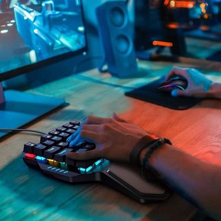 Teclado y Ratón para Jugar · Gaming Pro · Nuevo