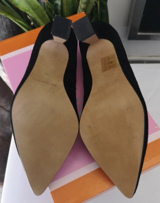 Sapatos de Salto Alto Pretos Tam. 36 - Novos