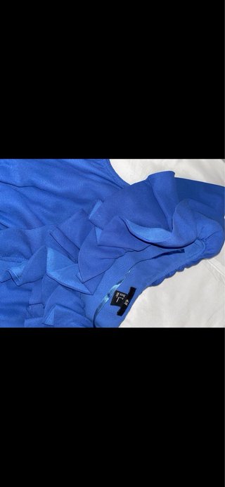 Blusa Azul con Volantes