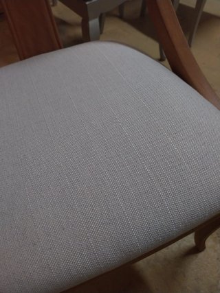 Silla de Madera Maciza Restaurada