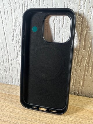 Capa iPhone 15 Pro Couro MagSafe