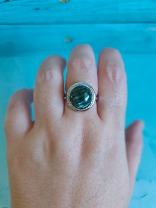 Anillo Serafinita Natural Ajustable.