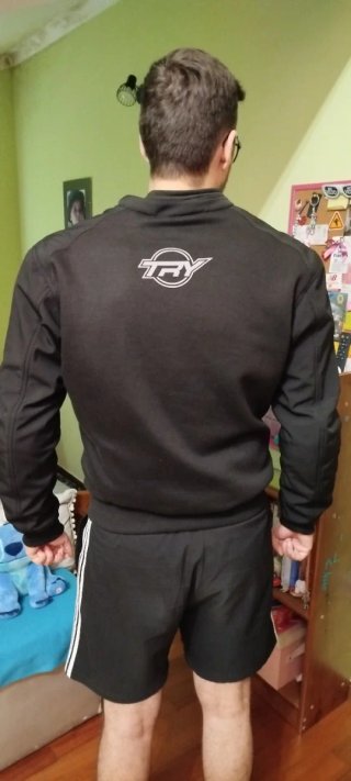 Casaco de Motard Preto com Capuz