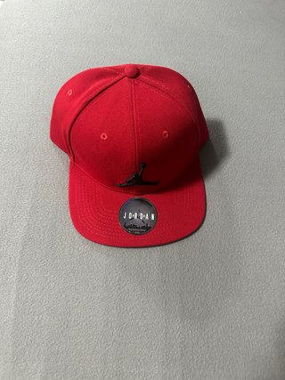 Gorra Jordan Roja
