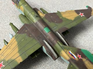 Maqueta Avión Sukhoi SU-25 Zvezda 1/72