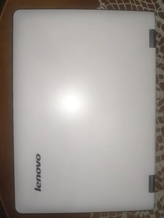 Lenovo IdeaPad 300S + Maletín y Ratón