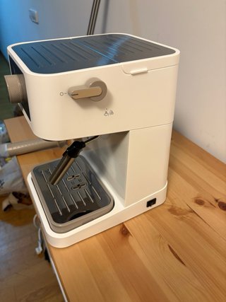 Cafetera DeLonghi Blanca