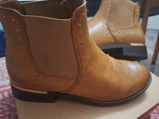 Botas marrones talla 40