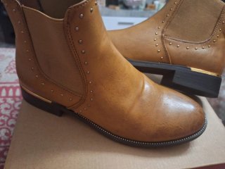 Botas marrones talla 40