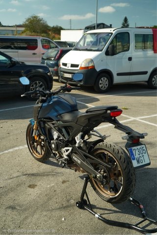 Honda CB125R 2023 15CV 18.000km