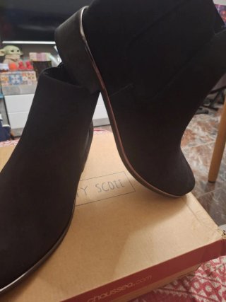 Botas negras talla 40