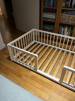 Cama Montessori de Madera Blanca