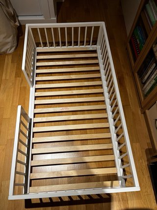 Cama Montessori de Madera Blanca