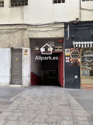 Garaje en venta en Babel en Alicante