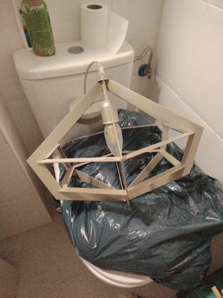 Lámpara colgante geométrica dorada