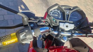 Moto Honda CB125F Roja