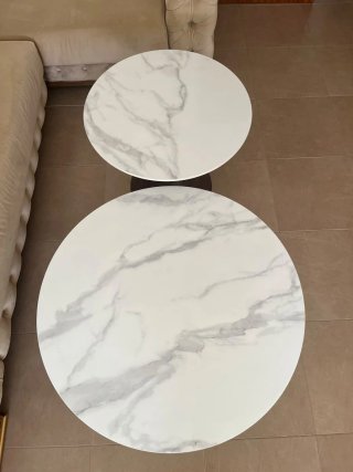Mesas nido redondas mármol y madera