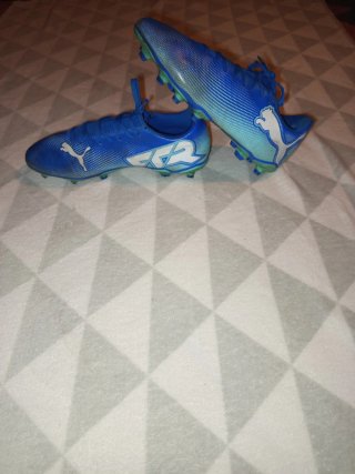 Botas de fútbol Puma azules