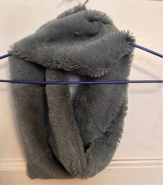 Bufanda infinita gris suave calida women