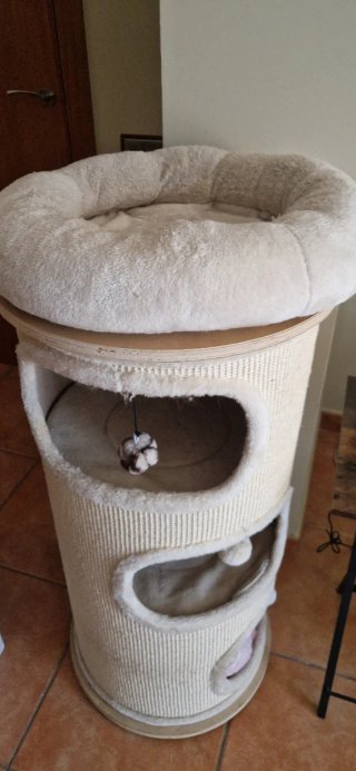Rascador para gatos de tela y sisal