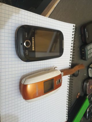 2 iPhone 4 Antiguos
