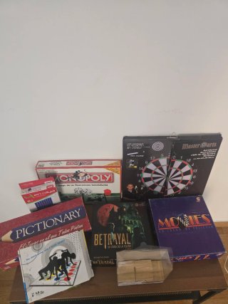 Gran Lote de 8 Juegos de Mesa (Betrayal, Monopoly,