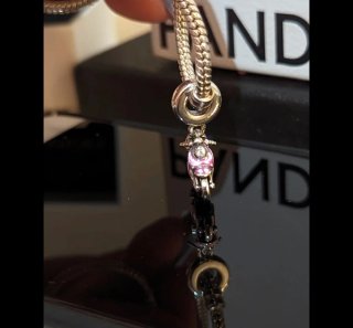 Charm Pandora moto rosa