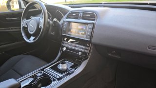 Jaguar XE 2.0D 180CV Autom. 110000km