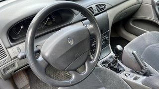 Renault Laguna 2001