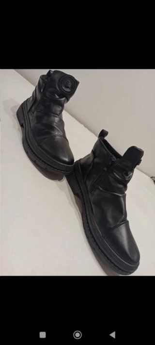 Botas hombre talla 41 negras