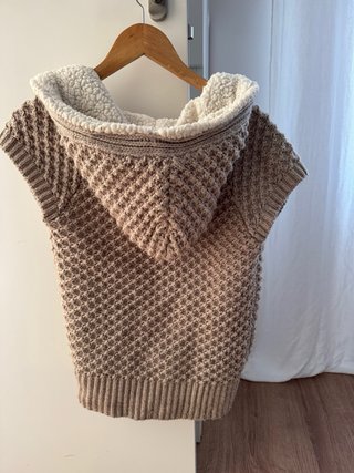 Chaleco de punto beis Zara Knit