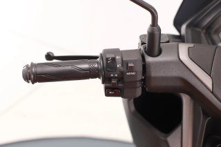 YAMAHA N-MAX 125 2025