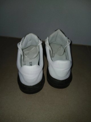 Zapatillas blancas The Untouchables T42