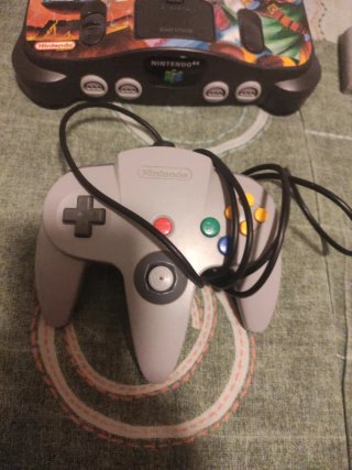 Nintendo (1) 64 Europea Completa + Juego