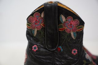 Botines Mexicana x Old Gringo Bordados
