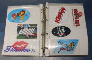 05. Gran lote pegatinas emisoras de radio extranjeras.