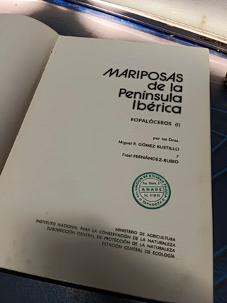 Mariposas de la península ibérica I, II, Miguel P. Gómez Bustillo + PEQUEÑO LIBRO DE MARIPOSAS