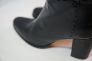 Botas Altas de Piel Negras Muratti