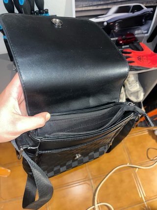Bolso Bandolera Louis Vuitton Negro Dorado