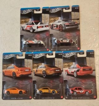Lote 5 Hot Wheels Audi Silver Series