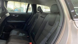 VOLVO V60 2.0 T6 RECHARGE CORE AUTO 4WD 5P