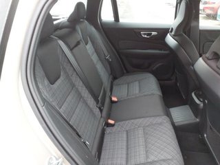 VOLVO V60 2.0 T6 RECHARGE CORE AUTO 4WD 5P