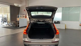 VOLVO V60 2.0 T6 RECHARGE CORE AUTO 4WD 5P
