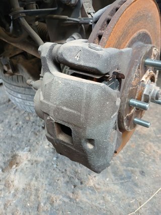 PINZA DE FRENO DELANTERA IZQUIERDA Mitsubishi ASX (GA0W)(2010->)
