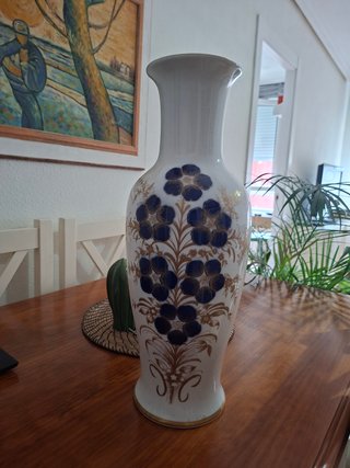 Jarrón antiguo Hispaia de porcelana
