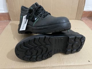 Botas de Trabajo T43 NUEVAS