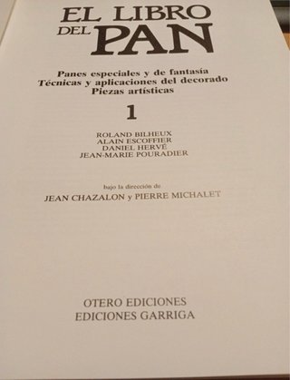 EL LIBRO DEL PAN . Panes especialesy decorados.