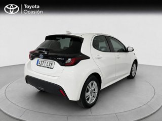 Toyota Yaris 1.5 120H Business Plus