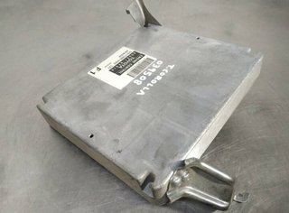 Toyota 896610f010 centralita motor corolla 377456