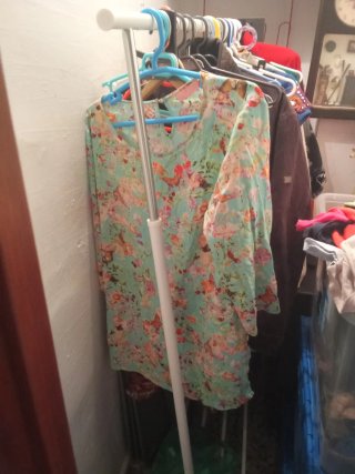 Lote de ropa variada